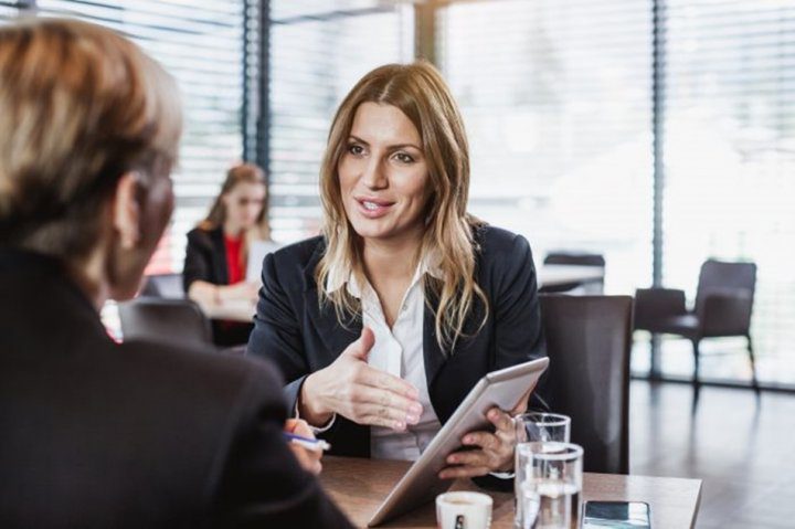 8 Proven CRM Adoption Strategies for Achieving ROI